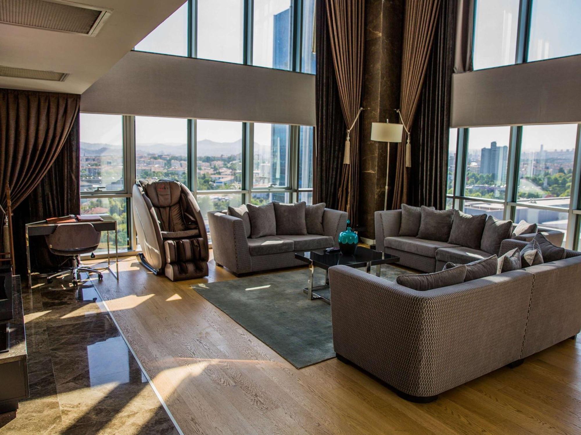 Downtown Ankara Hotel Luaran gambar The interior of a presidential suite at the Four Seasons Hotel, Istanbul